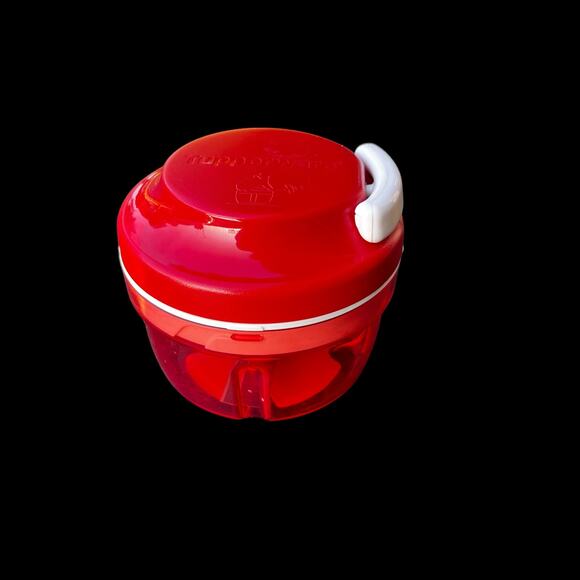 Tupperware Small Red Food Chopper - Picture 1 of 4
